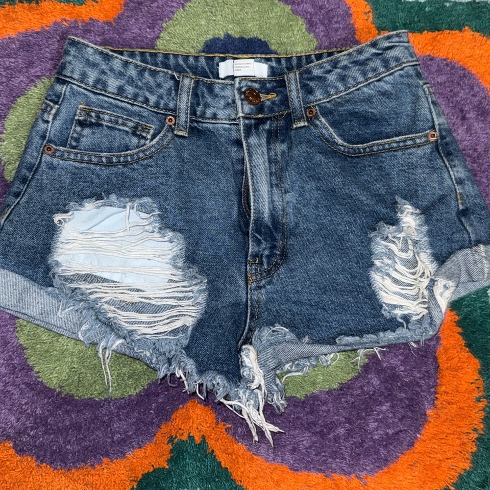 Cute Daisy Dukes!